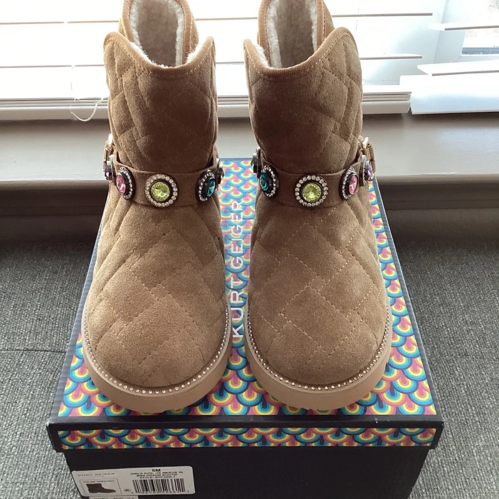 Kurt Geiger London Kids' Mini Orson Bootie (Big Kid), size 5